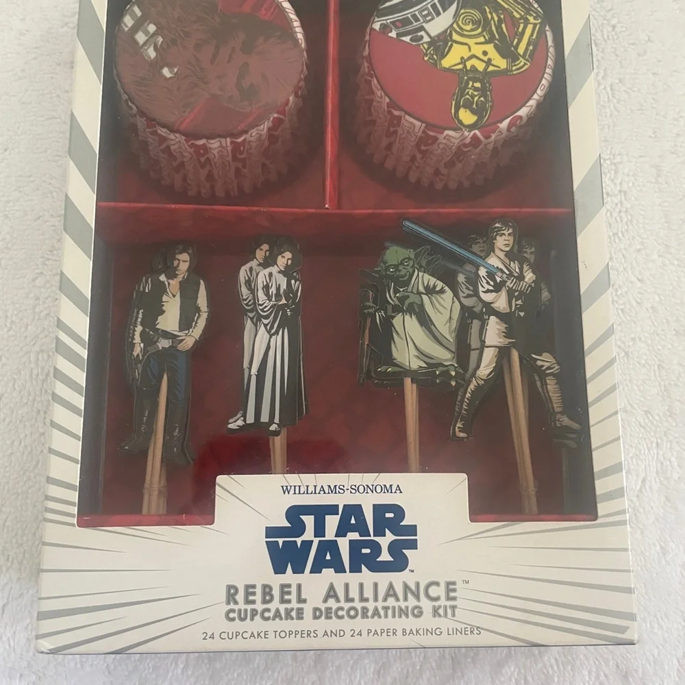 Williams-Sonoma Star Wars Rebel Alliance Cupcakes Decorating Kit - NIB